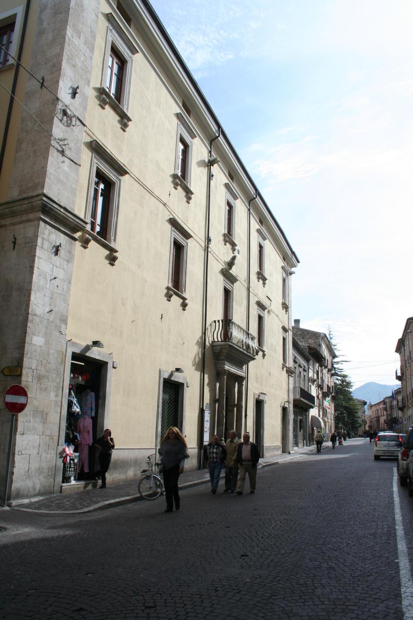B&B La Dimora Sulmona Buitenkant foto